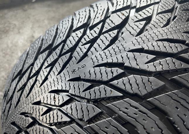 Nokian Tyres Hakkapeliitta R3 SUV 275/40 R20 106T