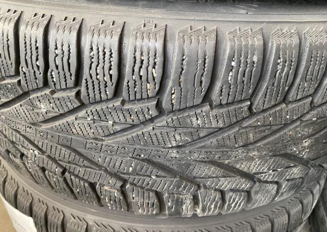 Nokian Tyres Hakkapeliitta R2 235/55 R19