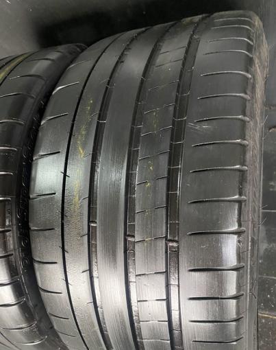 Michelin Pilot Super Sport 275/35 R19