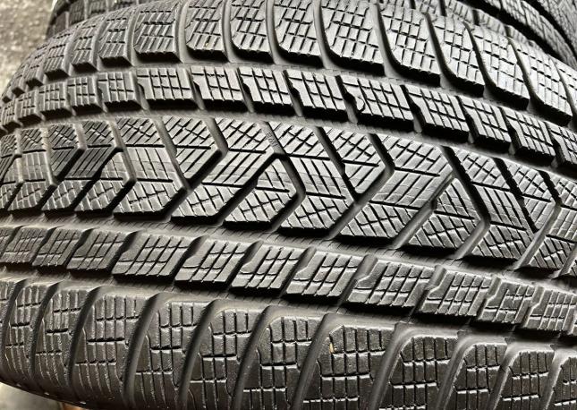 Pirelli Scorpion Winter 305/35 R21 и 275/40 R21