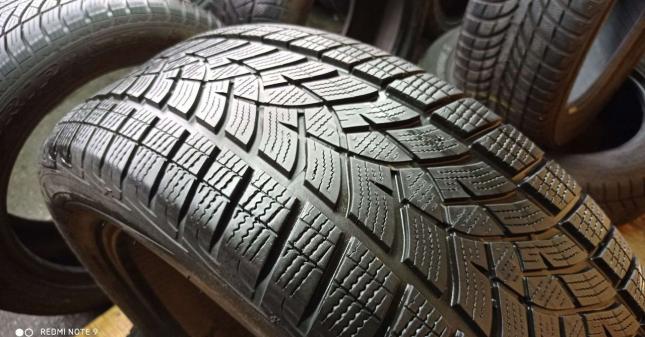 Goodyear Cargo Ultra Grip 235/55 R19