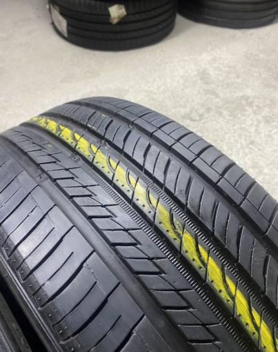 Roadstone N5000 Plus 215/60 R16