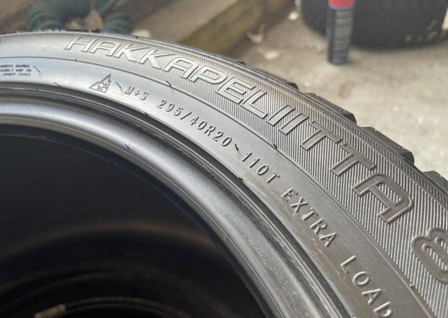 Nokian Tyres Hakkapeliitta 8 SUV 295/40 R20 110T