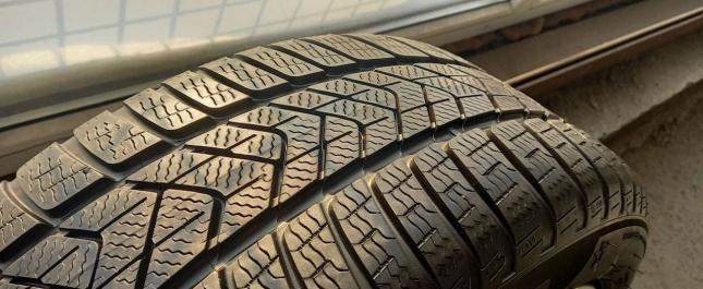 Pirelli Winter Sottozero 3 245/45 R18 100V