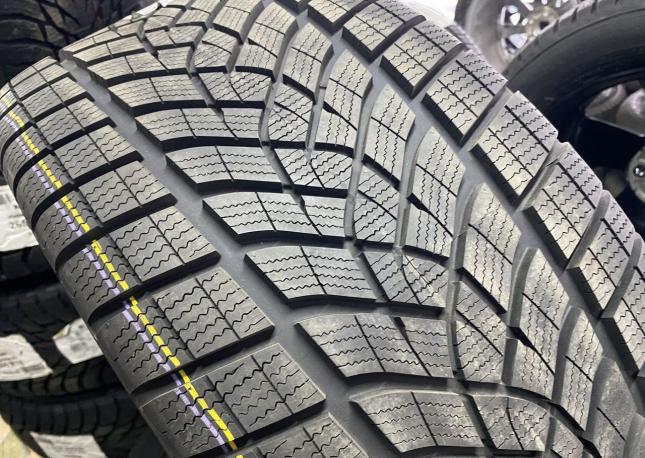 Goodyear UltraGrip Performance SUV Gen-1 285/35 R22 106V