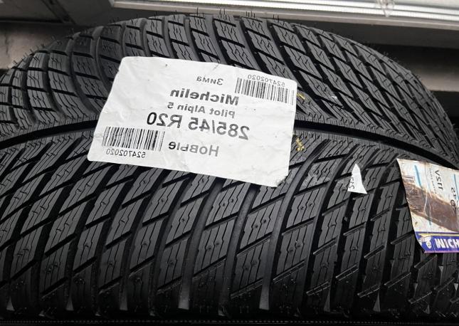 Michelin Pilot Alpin PA5 285/45 R20