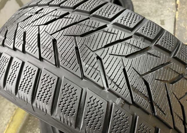 Vredestein Wintrac Xtreme S 235/45 R17 97V