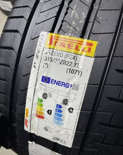 Pirelli P Zero PZ4 275/35 R22 и 315/30 R22 Y