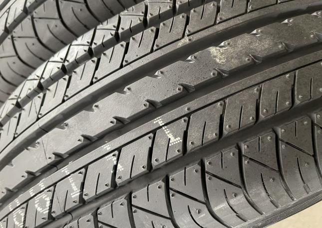 Yokohama dB Decibel E70B 215/60 R16 95V