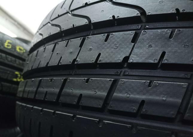 Pirelli P Zero 255/40 R21 102Y