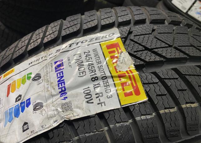 Pirelli Winter Sottozero 3 245/45 R18 100V