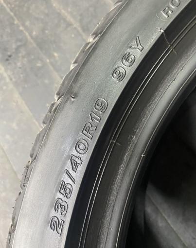 Bridgestone Potenza S001 235/40 R19