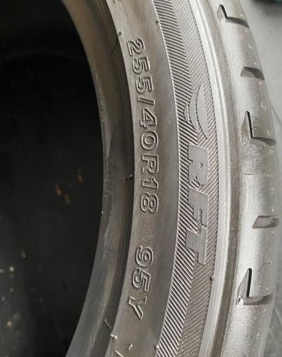 Bridgestone Potenza S001 255/40 R18