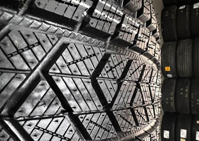 Pirelli Winter Sottozero 315/35 R22