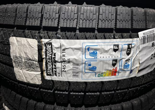 Bridgestone Blizzak Ice 245/45 R18