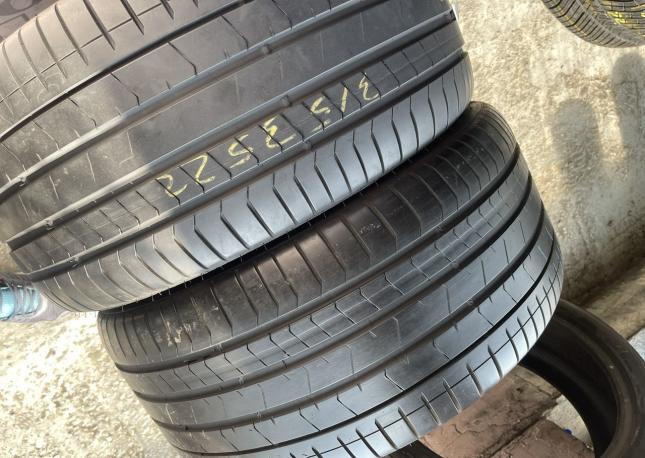 Pirelli P Zero PZ4 315/35 R22 111Y