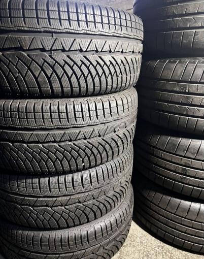 Michelin Alpin 4 245/45 R18