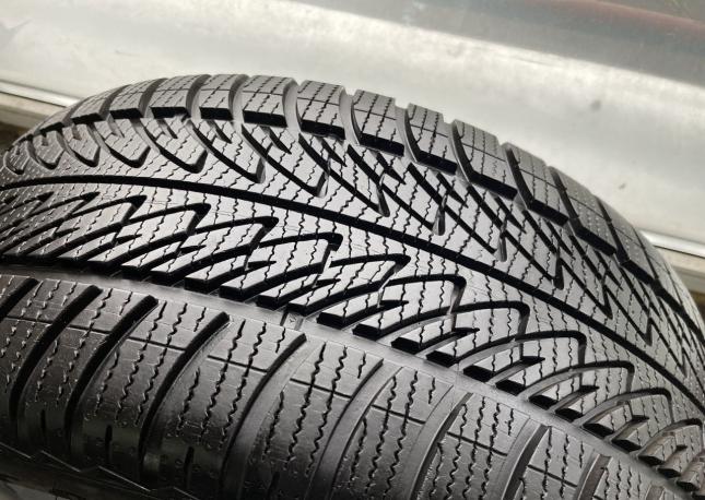 Goodyear UltraGrip 8 285/45 R20