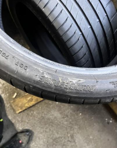 Bridgestone Potenza S005 235/35 R19