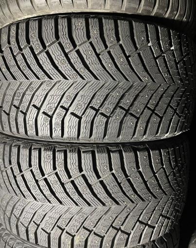 Michelin X-Ice North 4 SUV 245/35 R20 V