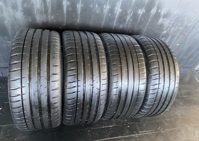 Michelin Pilot Sport 4 S 225/35 R19