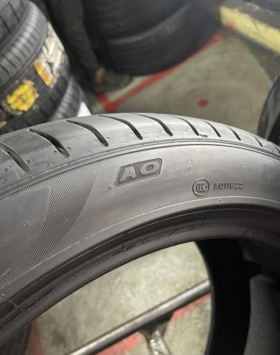 Pirelli P Zero PZ4 265/40 R20 104Y