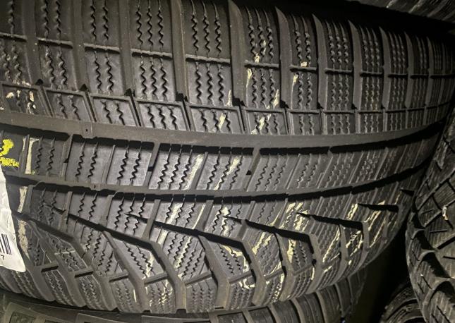 Hankook Winter I&#39;Cept Evo2 W320 235/45 R18