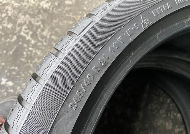 Continental ContiWinterContact TS 830 P 245/40 R20 99V