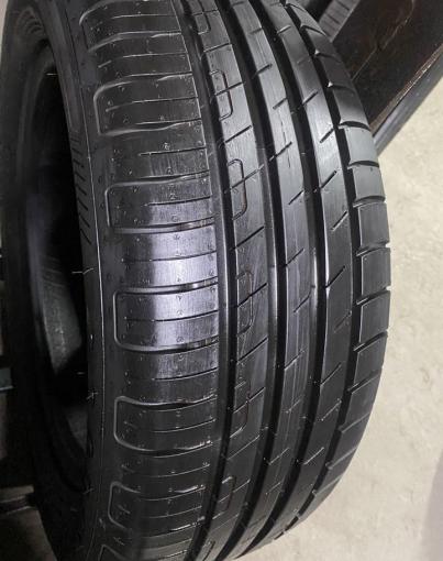 Goodyear EfficientGrip Performance 225/55 R17