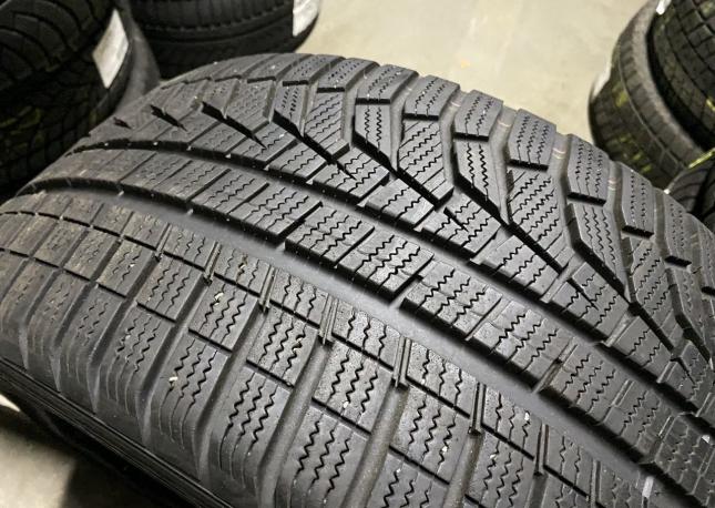 Hankook Winter I&#39;Cept Evo2 W320 235/40 R18 95V