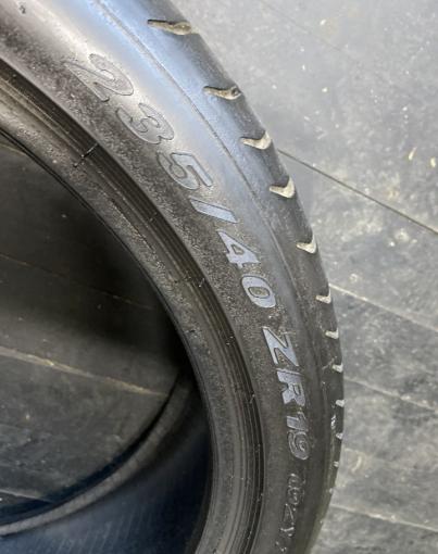 Pirelli P Zero 235/40 R19