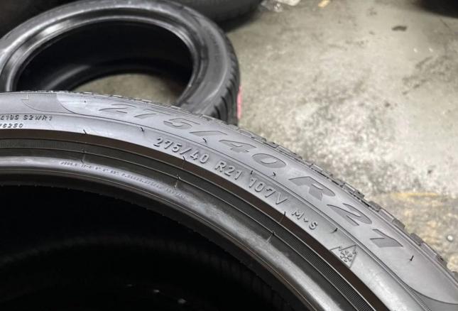 Pirelli Scorpion Winter 275/40 R21 и 305/35 R21 V