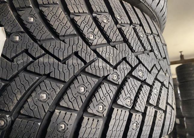 Pirelli Ice Zero 2 285/40 R21 109H