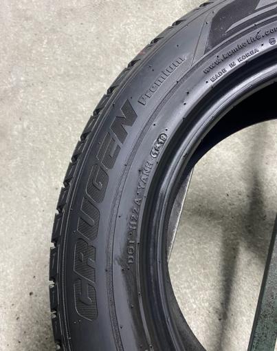 Kumho Crugen Premium KL33 215/60 R17