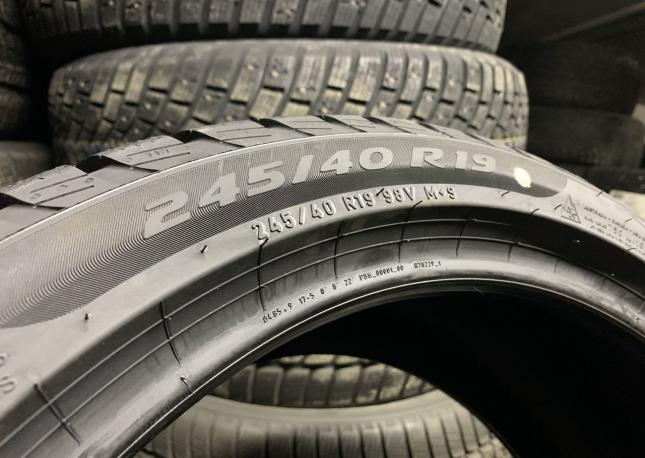 Pirelli Winter Sottozero 3 245/40 R19 98V