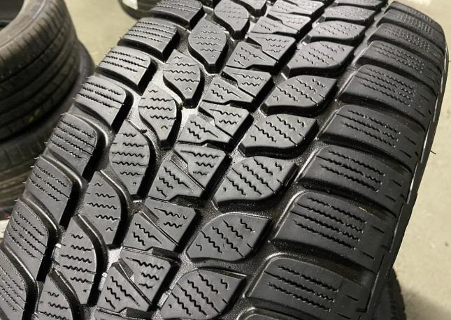 Bridgestone Blizzak LM-25 235/45 R18 98V