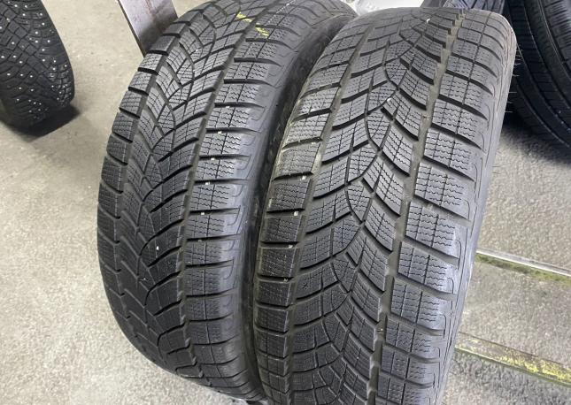 Goodyear UltraGrip Performance Gen-1 215/55 R18