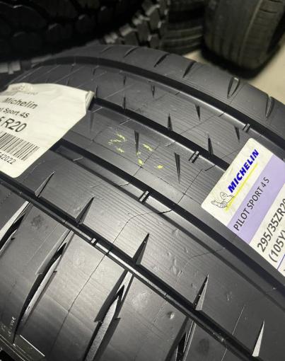 Michelin Pilot Sport 4 S 295/35 R20 105Y