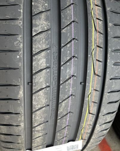 Continental PremiumContact 7 285/40 R21 109Y