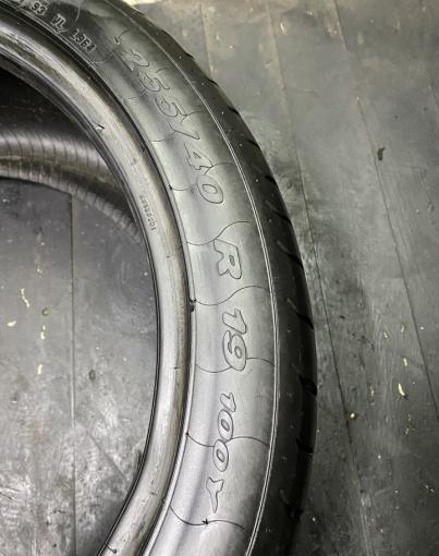 Pirelli P Zero 255/40 R19