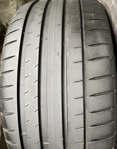 Michelin Pilot Sport 4 S 225/45 R19 и 255/40 R19 Y