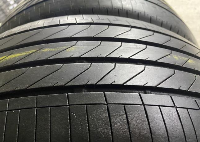 Bridgestone Turanza T005A 225/55 R17