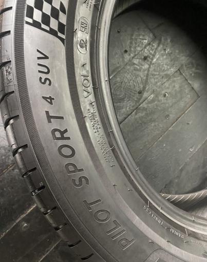 Michelin Pilot Sport 4 235/60 R18