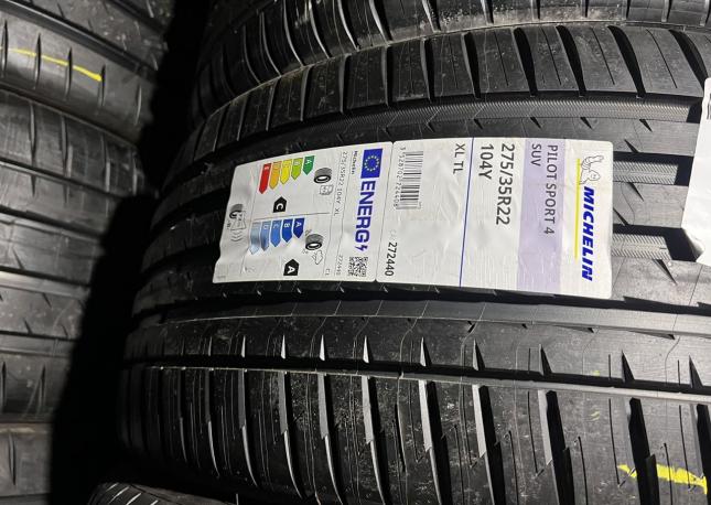 Michelin Pilot Sport 4 S 315/30 R22 и 275/35 R22