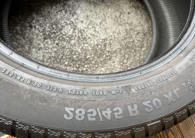 Continental ContiWinterContact TS 830 285/45 R20