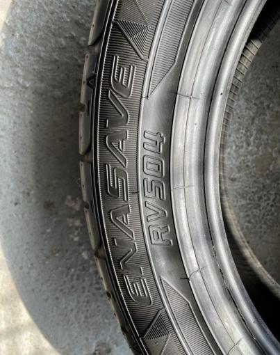 Dunlop Enasave RV504 215/55 R17 94V