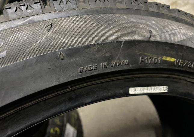 Bridgestone Blizzak VRX2 225/45 R18 91Q