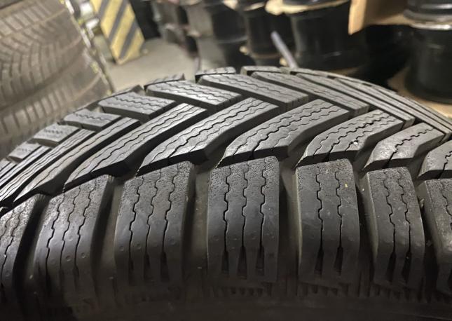 Michelin Alpin 6 215/45 R17