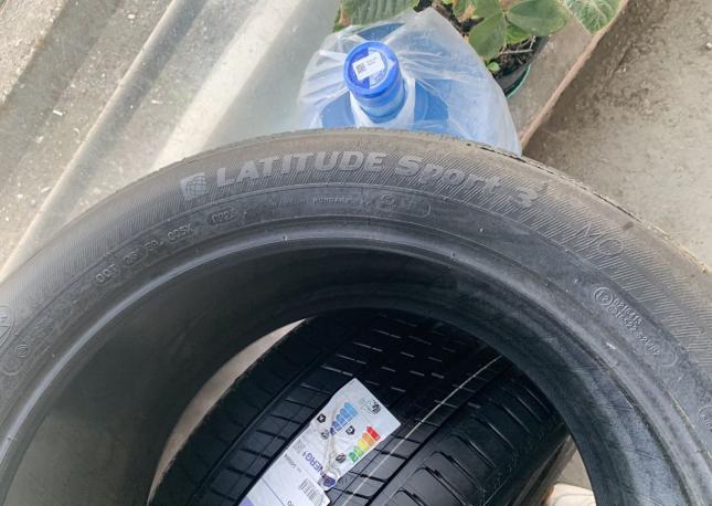 Michelin Latitude Sport 3 275/45 R21 и 315/40 R21