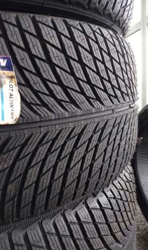 Michelin Pilot Alpin 5 SUV 285/45 R20